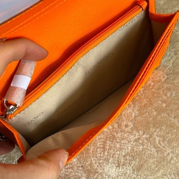 Brand New Calvin Klein Orange Wallet Organizer Crossbody Purse Silver Tone Chain - Picture 13 of 16